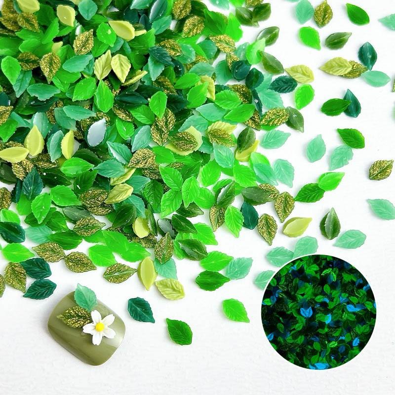 Resin Art Necklace - قالب سيليكون على شكل ورقة صغيرة