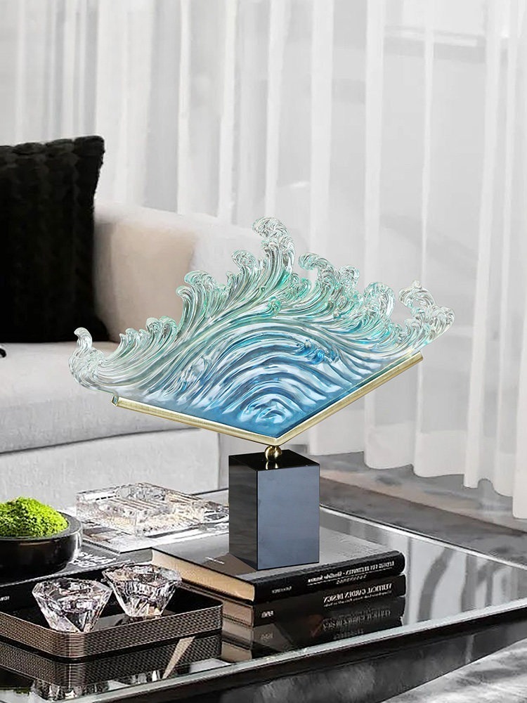 Resin Art Gift For Wedding - تمثال منحوت من الراتنج الشفاف بتدرج
