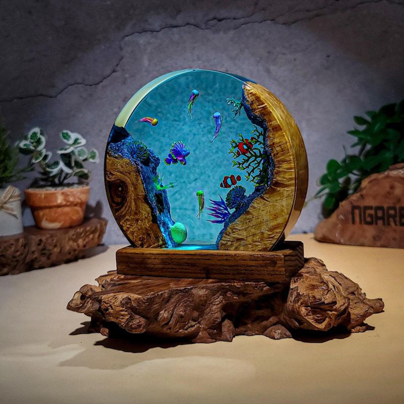 مصباح طاولة من الراتنج بتصميم  - مراجعة Resin Art Table وسعره