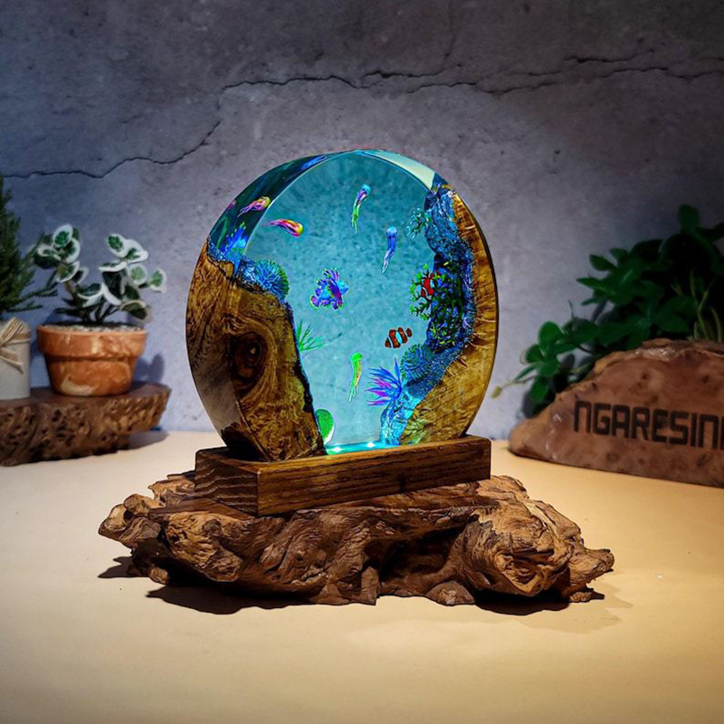 مصباح طاولة من الراتنج بتصميم  - مراجعة Resin Art Table وسعره